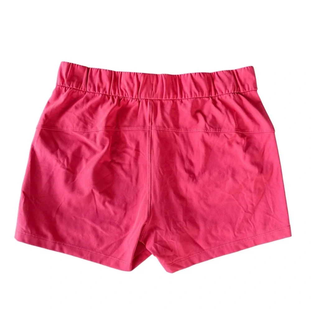 Lululemon On the Fly Shorts 2.5” Size 8